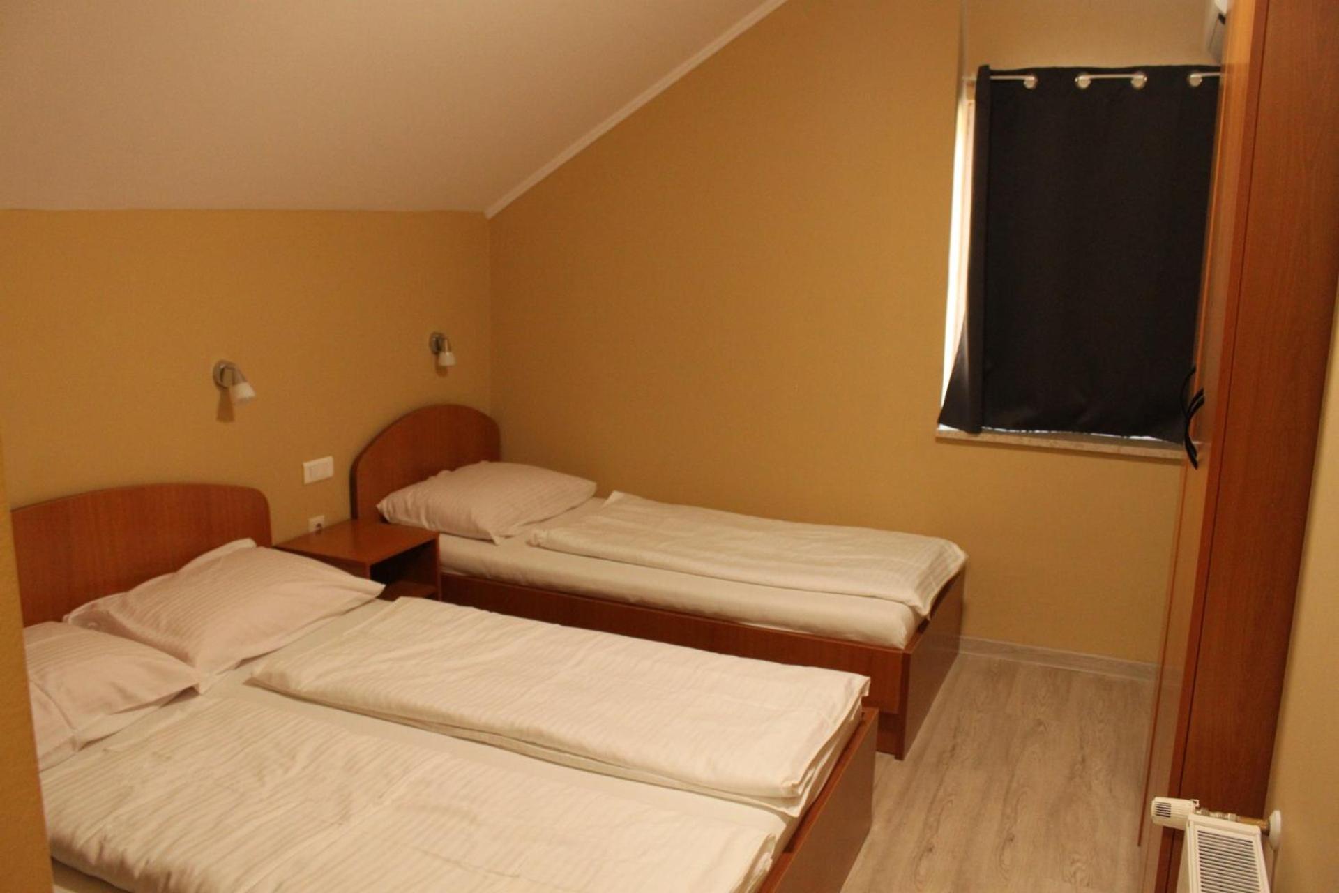 Guesthouse Rezekov Podrum Jastrebarsko Ngoại thất bức ảnh