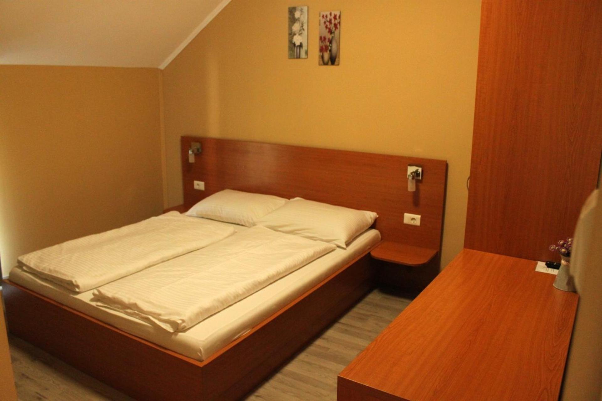 Guesthouse Rezekov Podrum Jastrebarsko Ngoại thất bức ảnh