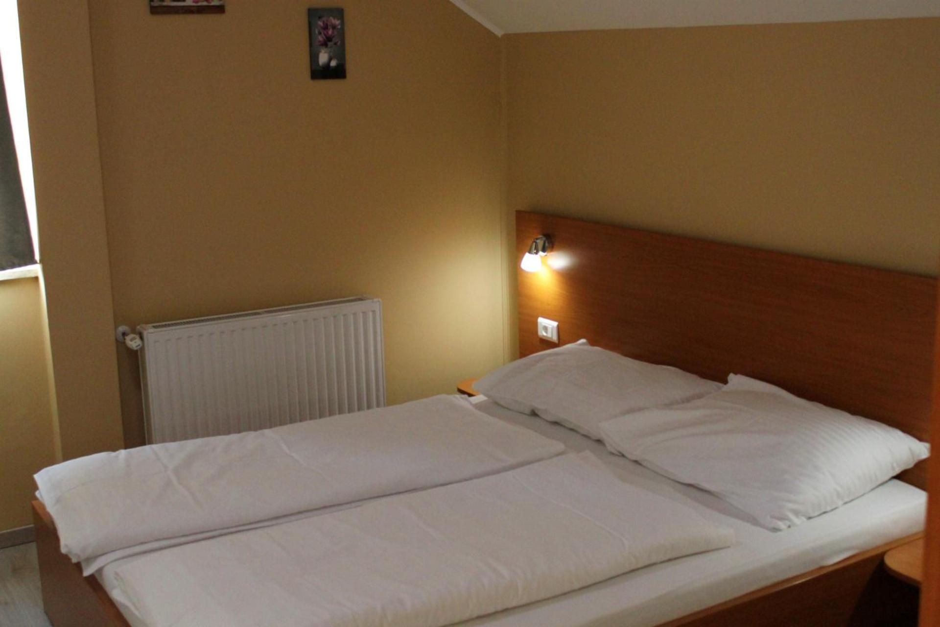 Guesthouse Rezekov Podrum Jastrebarsko Ngoại thất bức ảnh