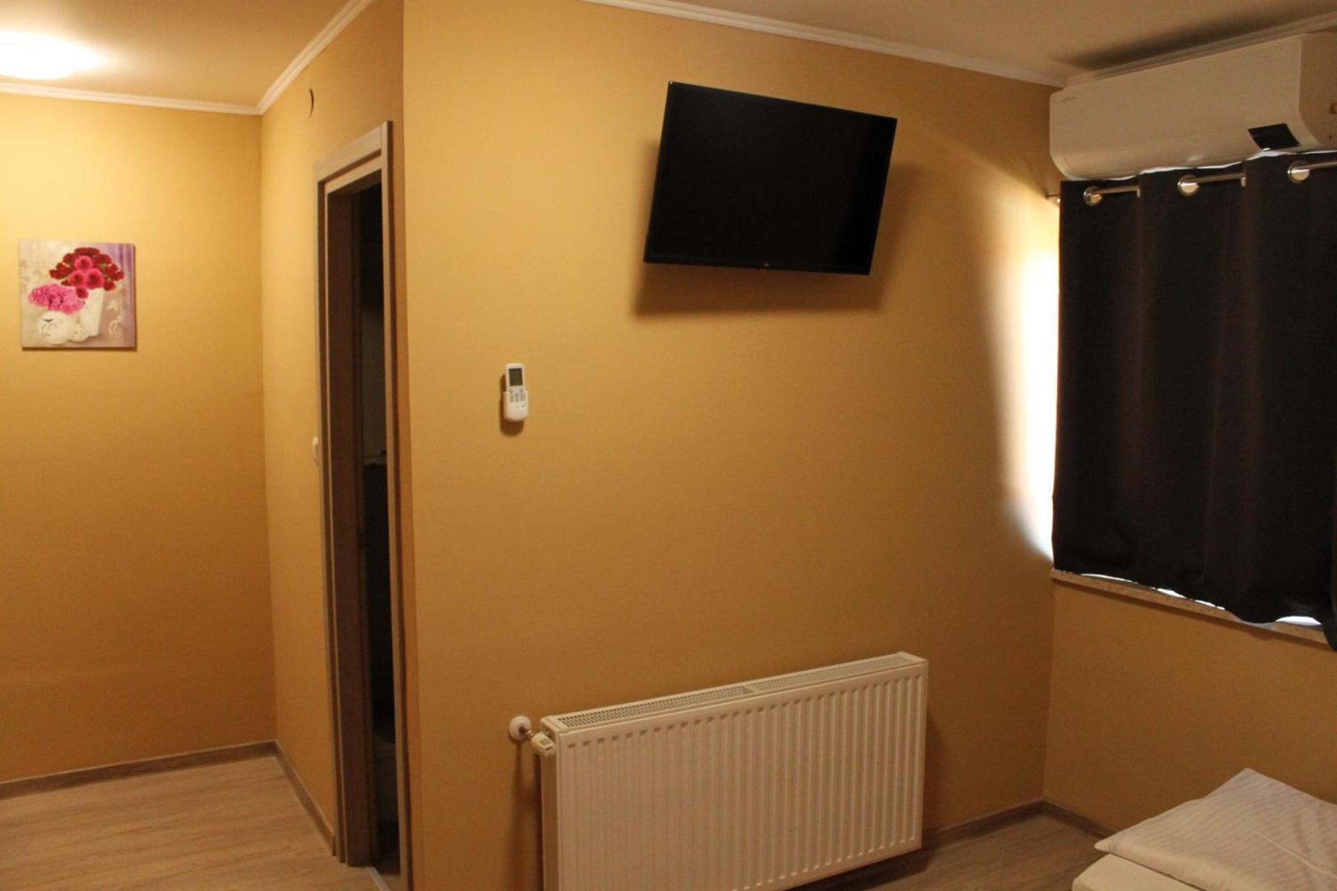Guesthouse Rezekov Podrum Jastrebarsko Ngoại thất bức ảnh