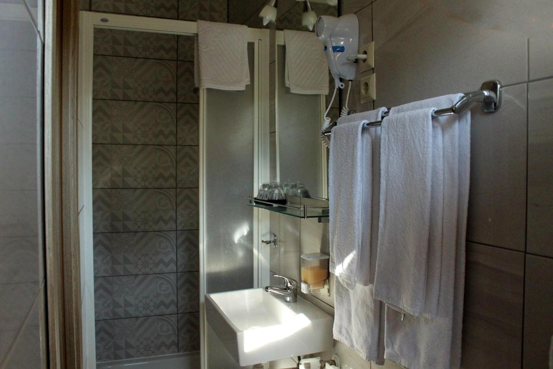 Guesthouse Rezekov Podrum Jastrebarsko Ngoại thất bức ảnh