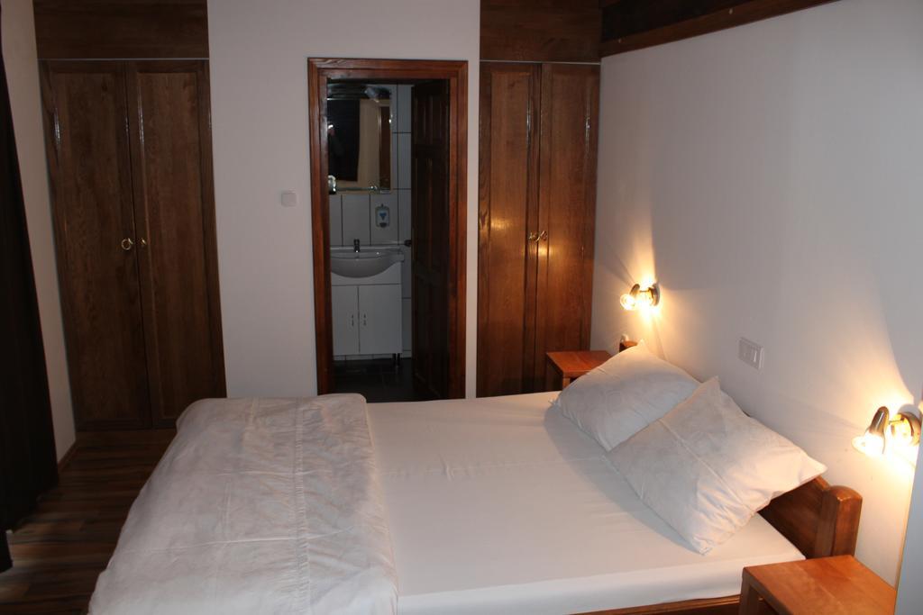 Guesthouse Rezekov Podrum Jastrebarsko Ngoại thất bức ảnh